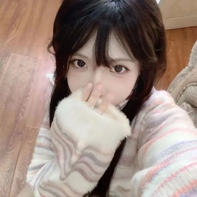 远看是蔚蓝的春天
